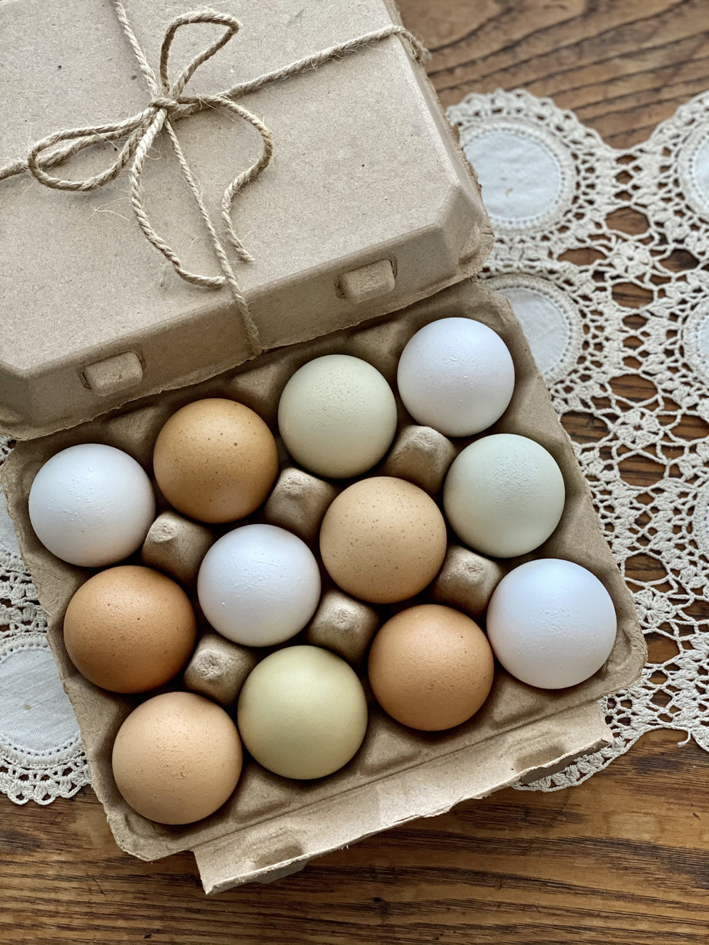Henlay Vintage Blank Egg Cartons, Classic 3x4 Design, 2 Colors, 25, 65, 75, or 200 Pack