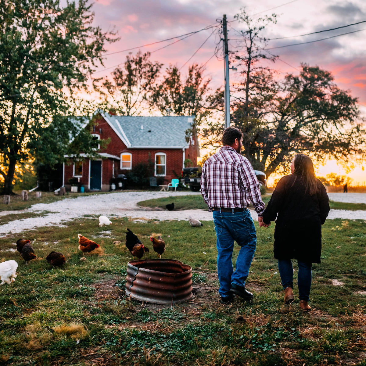 Hours & Location – Little Red Farm